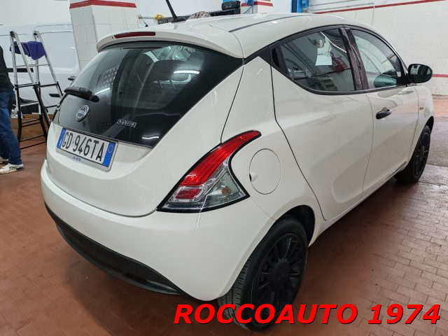 LANCIA Ypsilon usata, con Autoradio