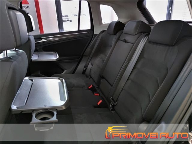 VOLKSWAGEN Tiguan usata, con Airbag laterali