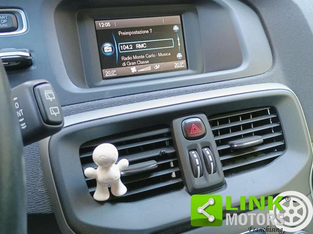 VOLVO V40 usata, con Volante multifunzione