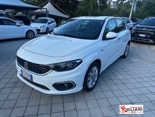 FIAT Tipo usata, con Luci diurne LED