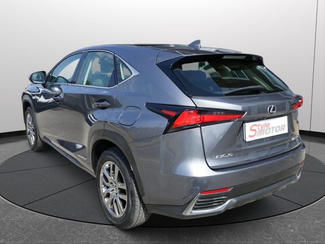 LEXUS NX 300h usata, con Airbag laterali