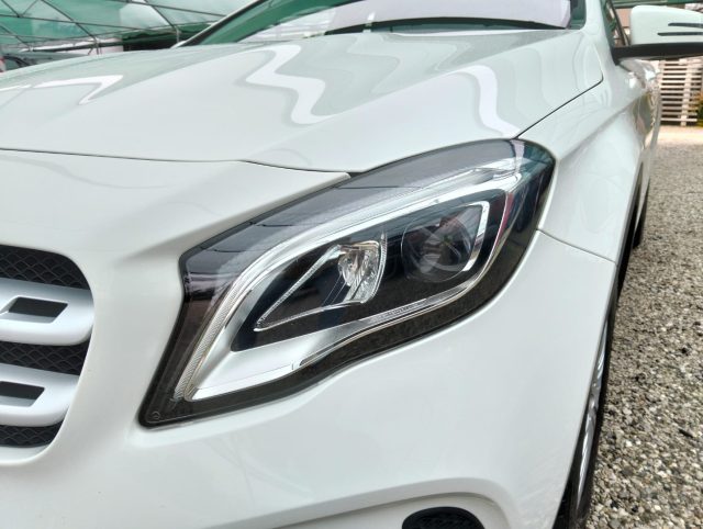 MERCEDES-BENZ GLA 180 usata, con Alzacristalli elettrici