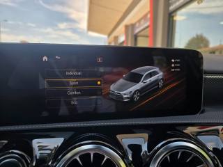 MERCEDES-BENZ A 200 usata, con Limitatore di velocità