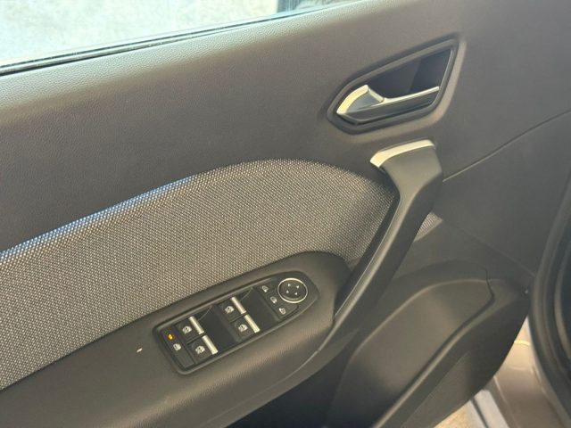RENAULT Captur usata, con Sensore di luce