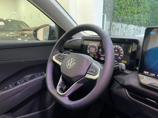VOLKSWAGEN T-Roc usata, con ESP