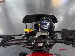 YAMAHA XSR 900 usata 4