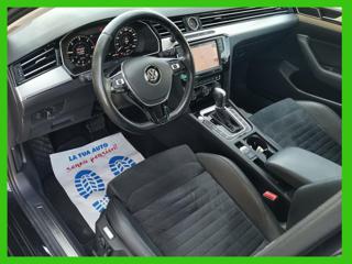 VOLKSWAGEN Passat Variant usata, con Autoradio