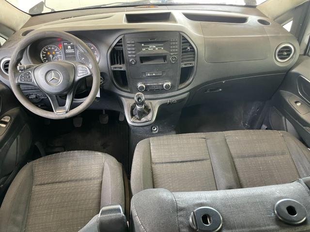 MERCEDES-BENZ Vito usata, con Sensori di parcheggio posteriori