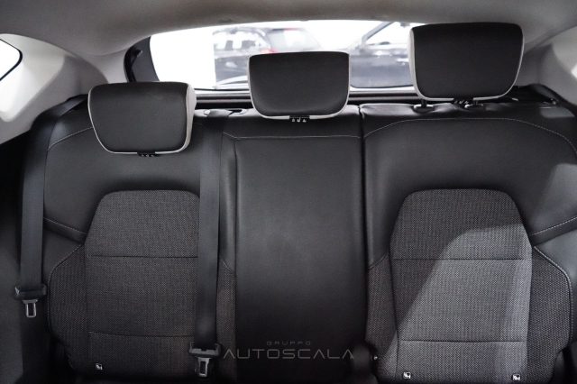 RENAULT Captur usata, con Autoradio digitale