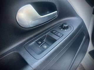 VOLKSWAGEN up! usata 23