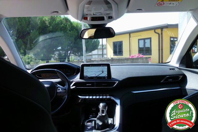 PEUGEOT 3008 usata, con Fendinebbia