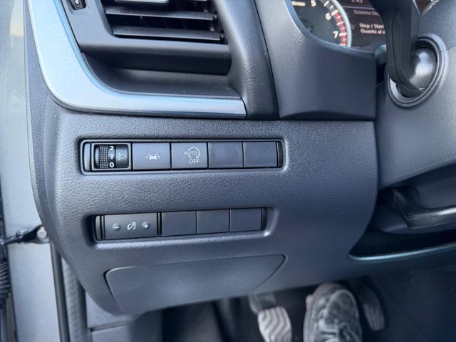NISSAN Qashqai usata, con USB