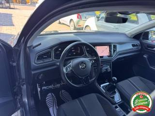 VOLKSWAGEN T-Roc usata, con Controllo automatico clima