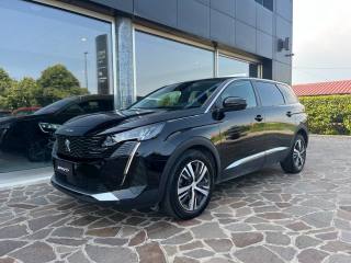 PEUGEOT 5008 usata, con Cerchi in lega