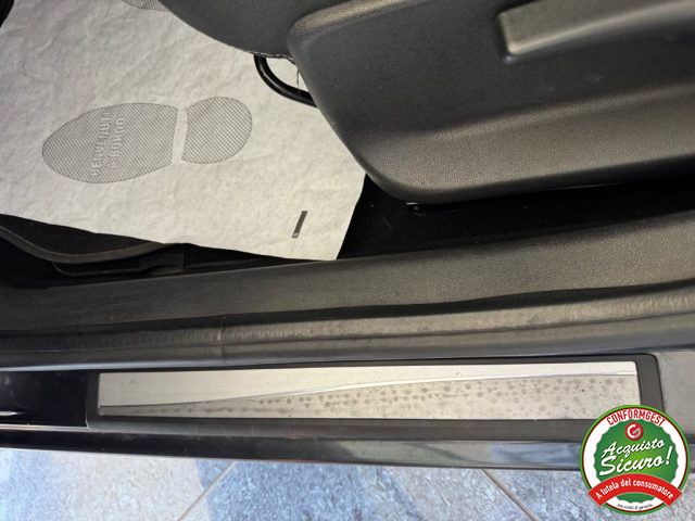 RENAULT Megane usata, con Sedile posteriore sdoppiato