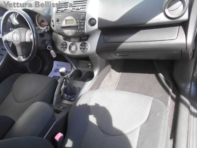 TOYOTA RAV 4 MY23 usata, con Specchietti laterali elettrici