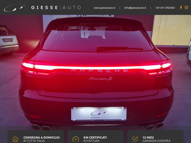 PORSCHE Macan usata, con Park Distance Control