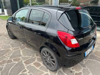 OPEL Corsa usata, con Airbag