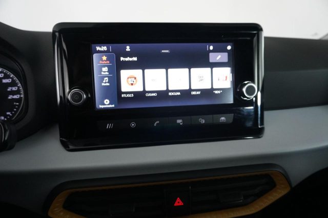 SEAT Arona usata, con USB