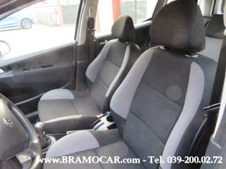 PEUGEOT 207 usata, con Luce d
