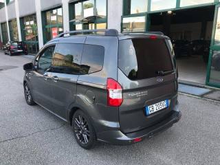 FORD Tourneo Courier usata, con Boardcomputer