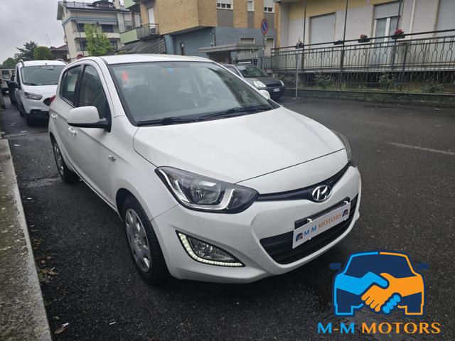 HYUNDAI i20 usata, con Airbag laterali