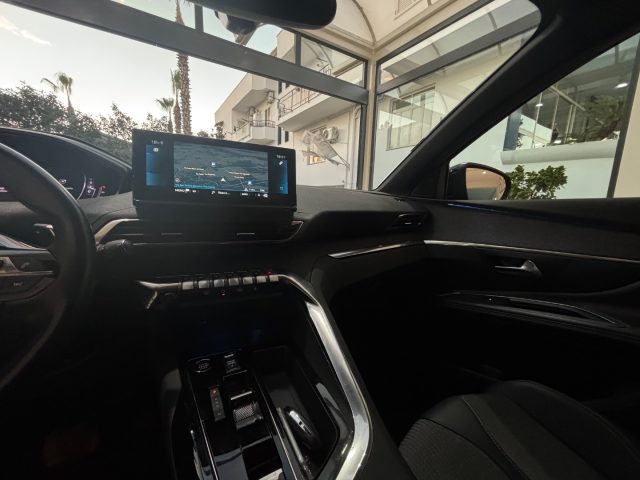 PEUGEOT 3008 usata, con Autoradio digitale