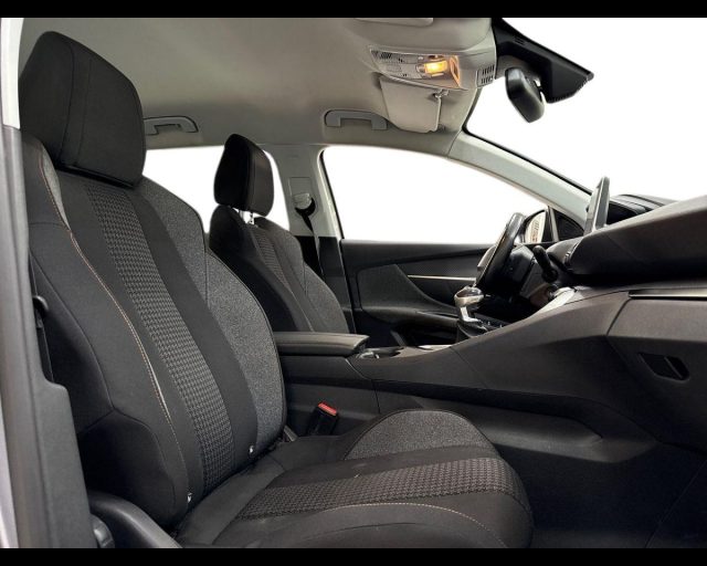 PEUGEOT 3008 usata, con Fendinebbia
