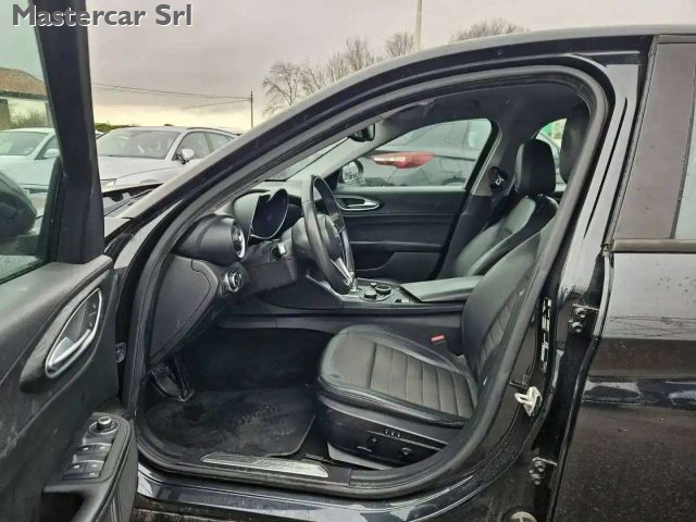 ALFA ROMEO Giulia usata, con Climatizzatore