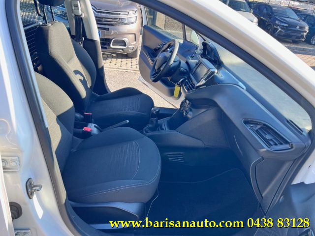 PEUGEOT 208 usata, con Autoradio