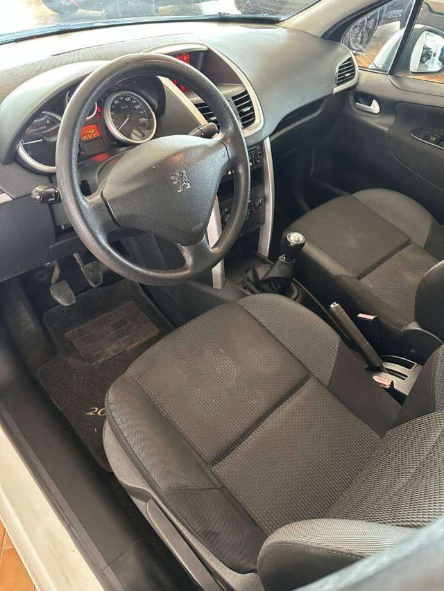PEUGEOT 207 usata, con Fendinebbia