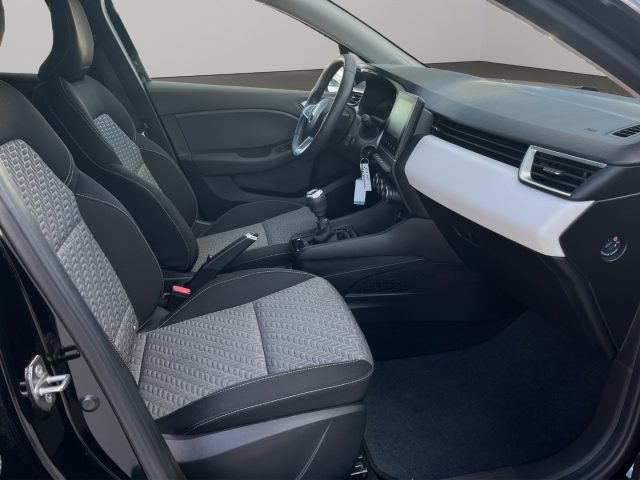 RENAULT Clio usata, con Controllo trazione