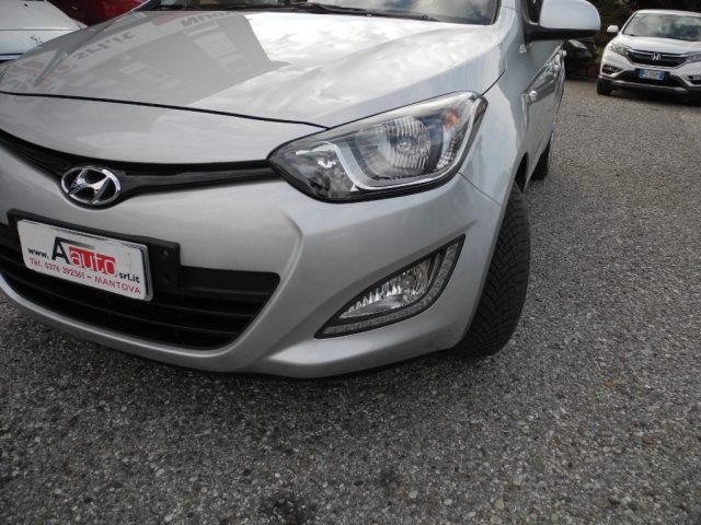 HYUNDAI i20 usata 48