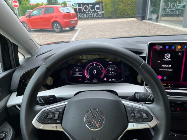 VOLKSWAGEN Golf usata, con Autoradio