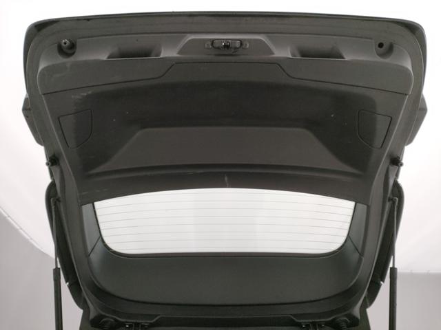 PEUGEOT 308 usata, con USB