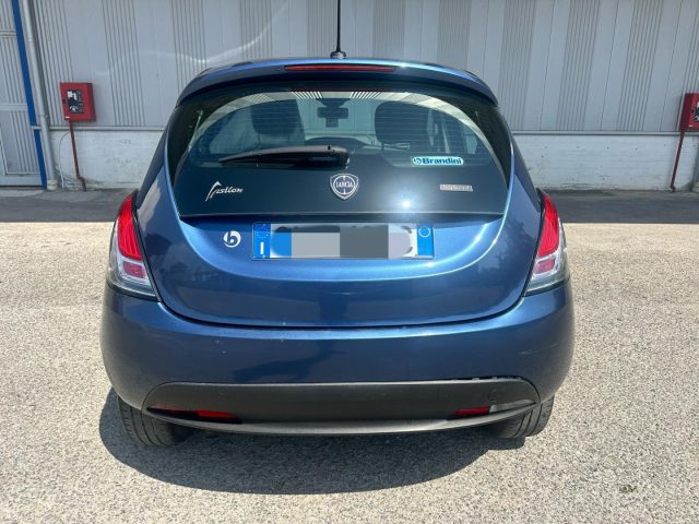 LANCIA Ypsilon usata, con Autoradio