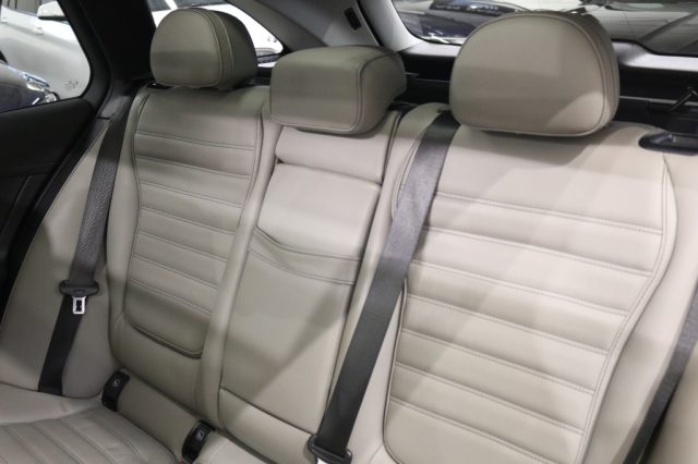 MERCEDES-BENZ C 220 usata 9