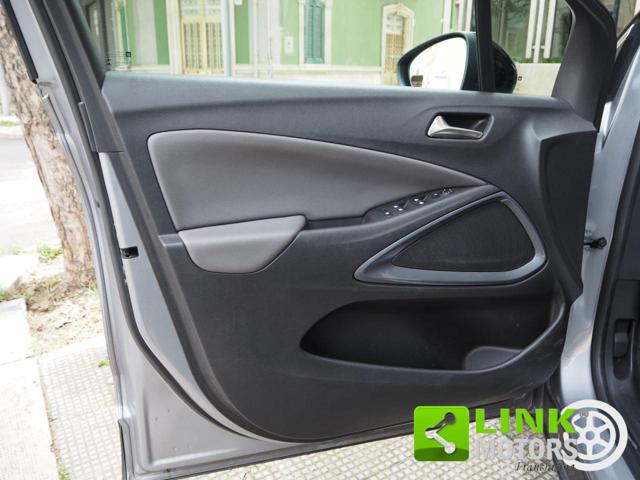 OPEL Crossland X usata, con Airbag testa