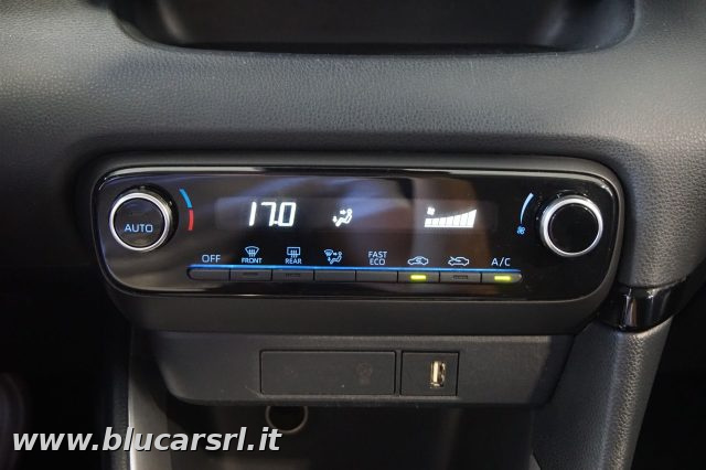 TOYOTA Yaris usata, con Sistema di navigazione