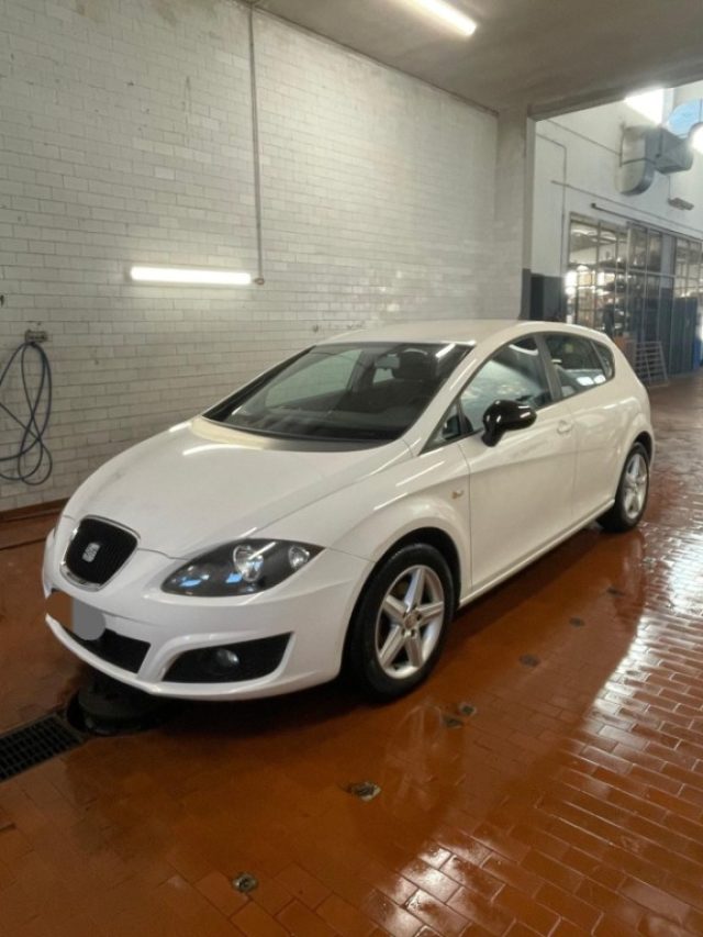 SEAT Leon usata, con Autoradio
