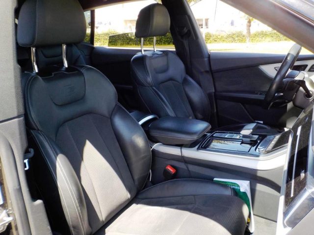AUDI Q8 usata, con Controllo elettronico della corsia