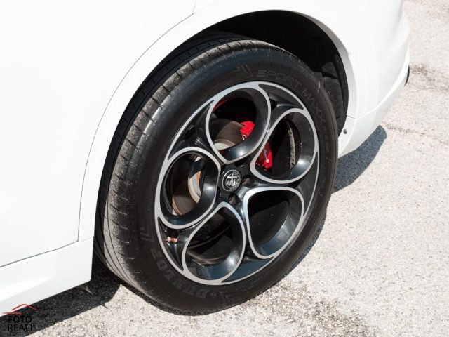 ALFA ROMEO Stelvio usata, con Park Distance Control