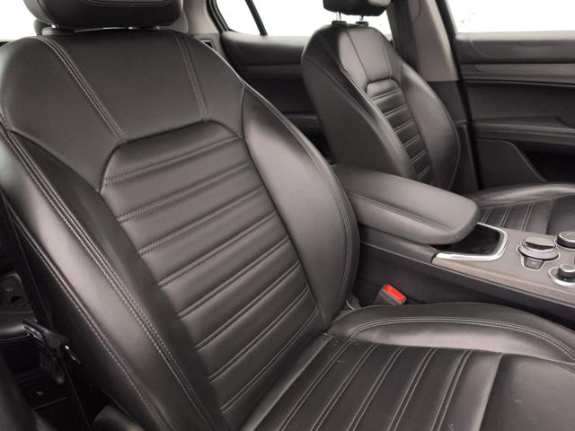 ALFA ROMEO Stelvio usata, con Leve al volante