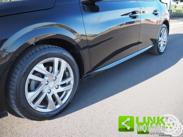 PEUGEOT 208 usata 8