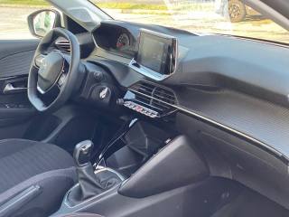 PEUGEOT 208 usata, con Autoradio