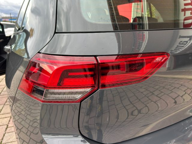 VOLKSWAGEN Golf usata, con Leve al volante