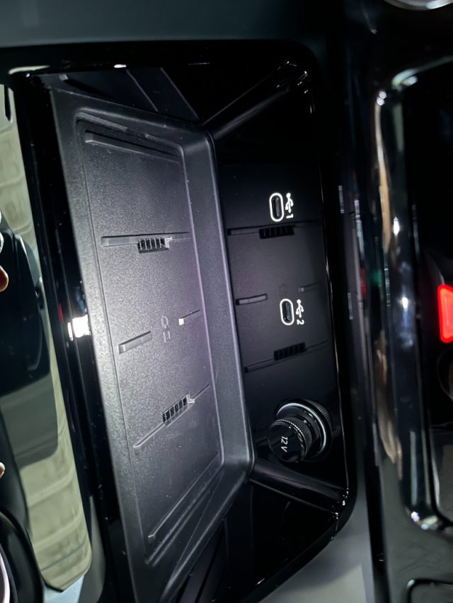 AUDI Q5 usata, con Sedile posteriore sdoppiato