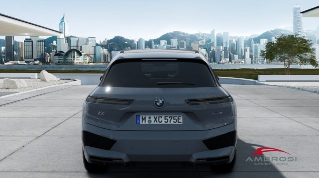 BMW iX usata 4