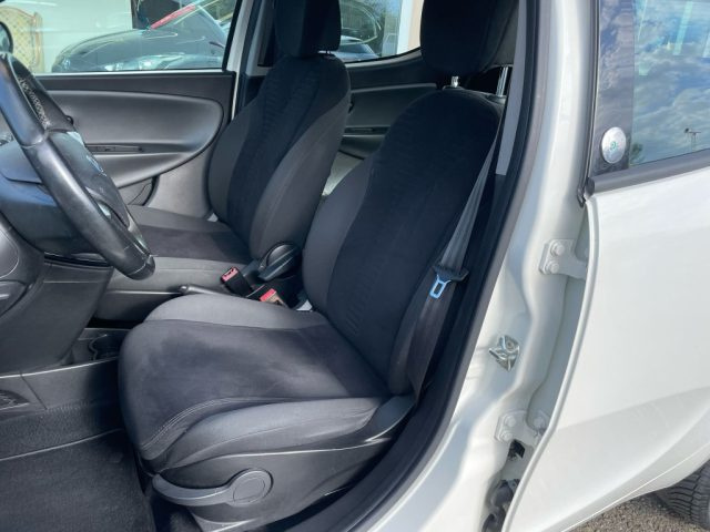 LANCIA Ypsilon usata, con Airbag testa