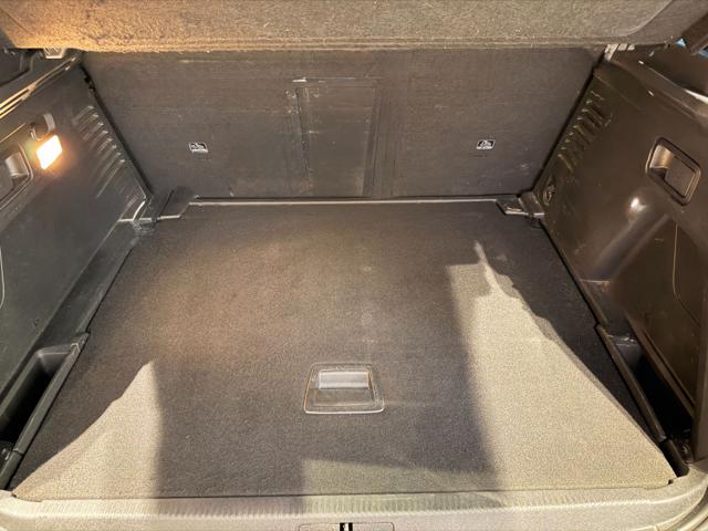 PEUGEOT 3008 usata, con Controllo automatico clima
